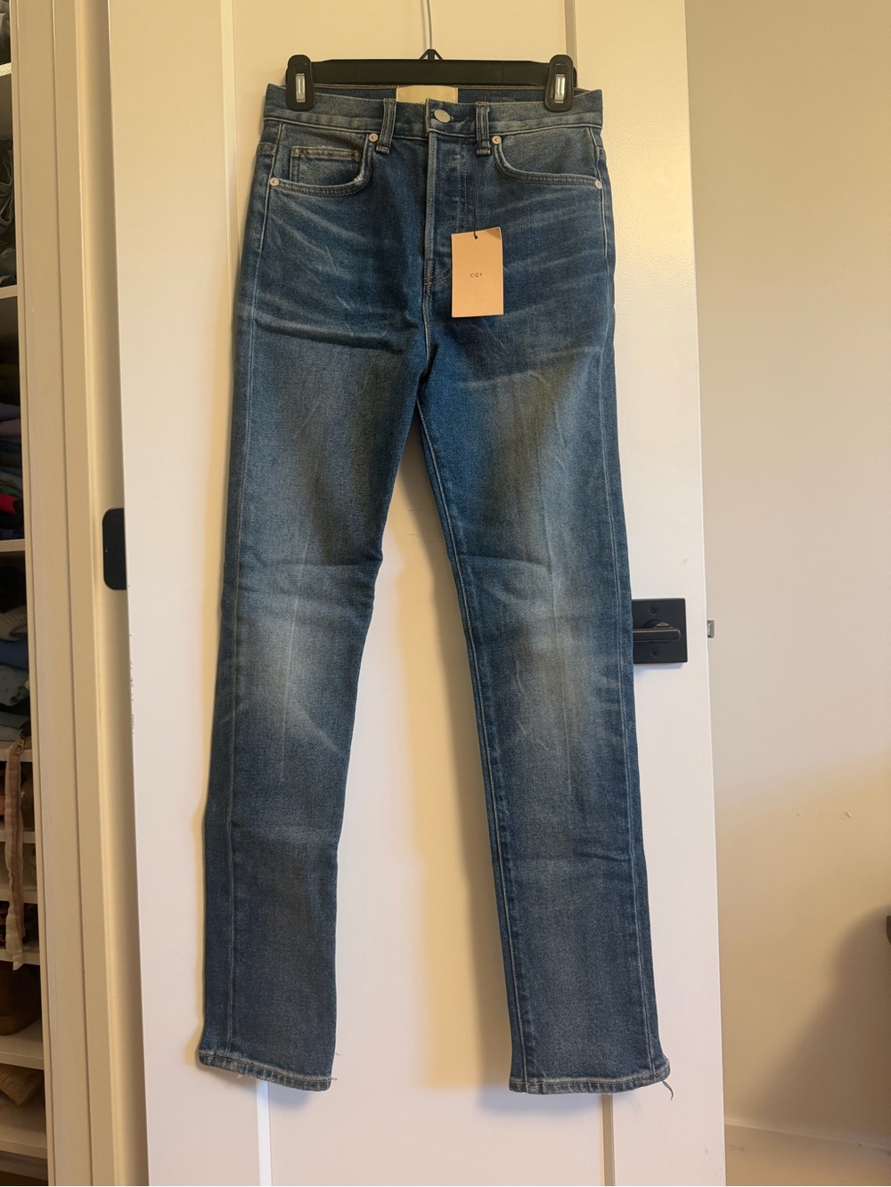 Cqy Slim Straight Jeans in Washed Blue